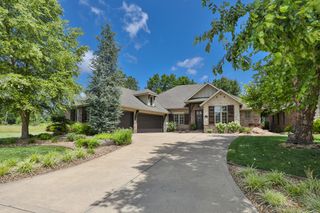 2703 East Chinkapin Lane, Springfield, MO 65804
