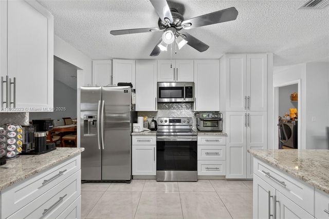 100 Miramar Ave, Royal Palm Beach, FL 33411