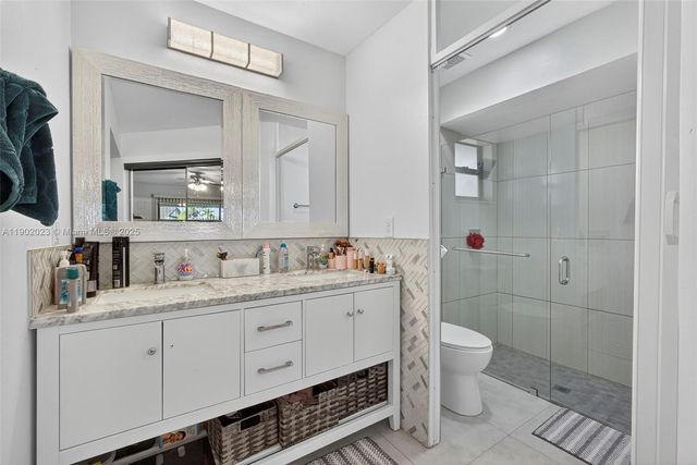 100 Miramar Ave, Royal Palm Beach, FL 33411