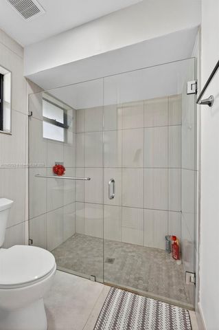 100 Miramar Ave, Royal Palm Beach, FL 33411