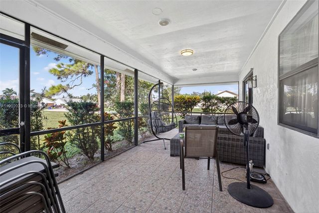 100 Miramar Ave, Royal Palm Beach, FL 33411