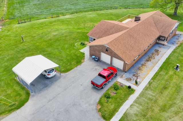 12274 Smith Mountain Lake PKWY, Huddleston, VA 24104