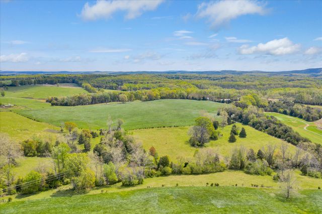 12274 Smith Mountain Lake PKWY, Huddleston, VA 24104