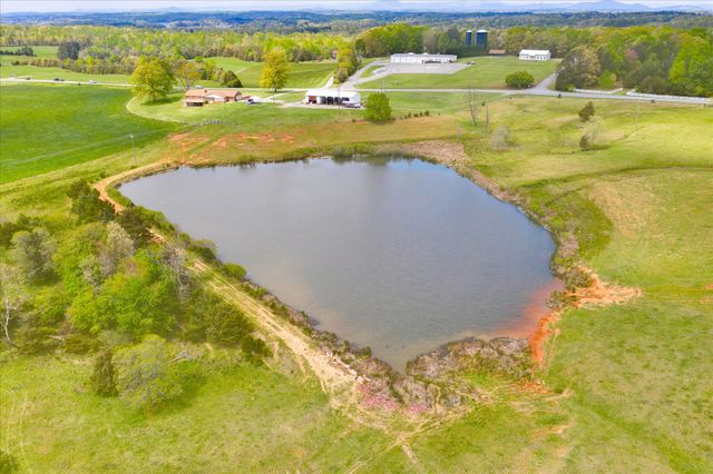 12274 Smith Mountain Lake PKWY, Huddleston, VA 24104