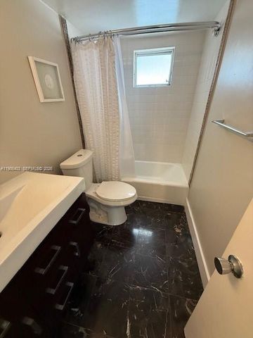 3600 NE 170th St 407, North Miami Beach, FL 33160