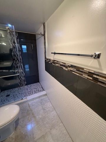 3600 NE 170th St 407, North Miami Beach, FL 33160