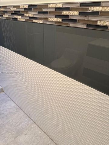 3600 NE 170th St 407, North Miami Beach, FL 33160