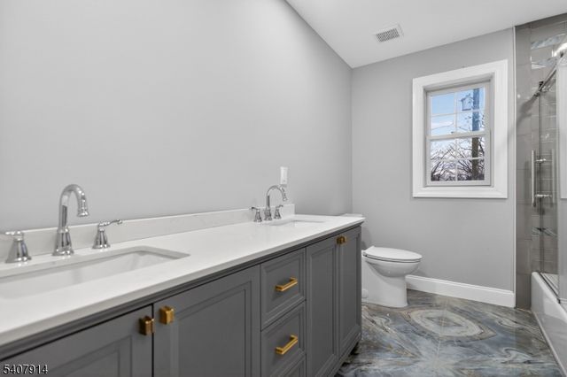 105 Woodfern Rd, Branchburg Twp., NJ 08853