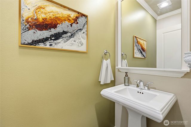 5001 70th Place SW, Mukilteo, WA 98275