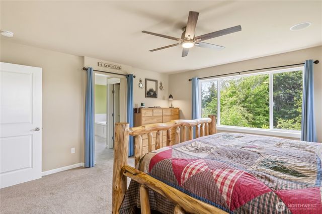 5001 70th Place SW, Mukilteo, WA 98275