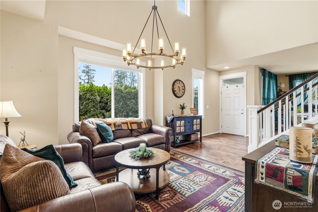 5001 70th Place SW, Mukilteo, WA 98275