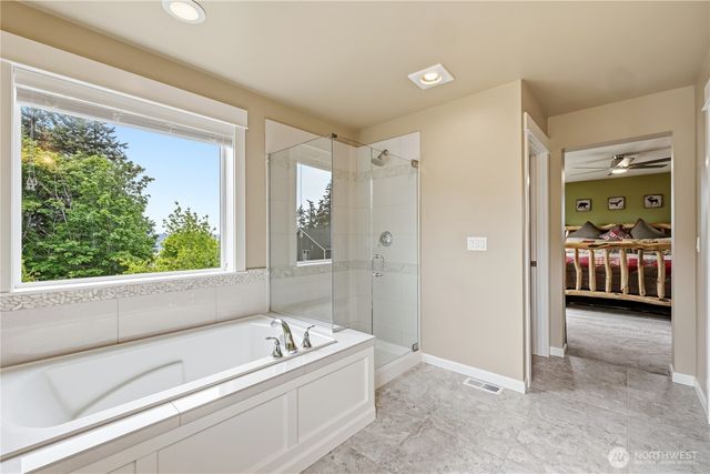 5001 70th Place SW, Mukilteo, WA 98275