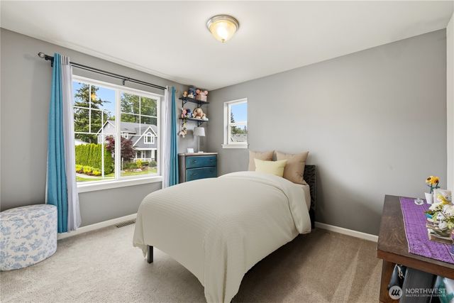5001 70th Place SW, Mukilteo, WA 98275