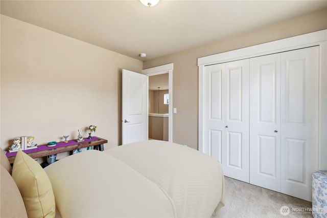 5001 70th Place SW, Mukilteo, WA 98275