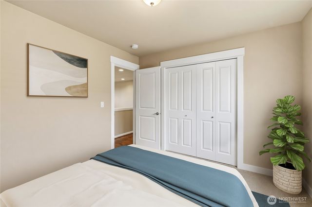 5001 70th Place SW, Mukilteo, WA 98275