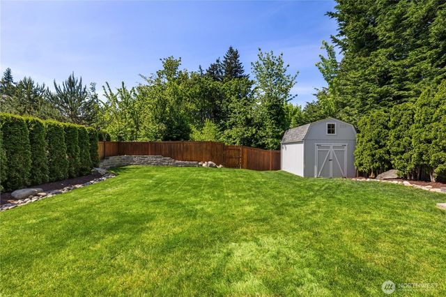 5001 70th Place SW, Mukilteo, WA 98275