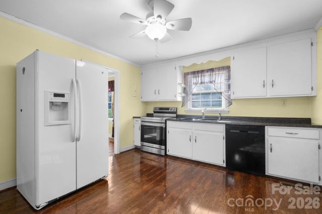 708 E Klutz Street, Maiden, NC 28650