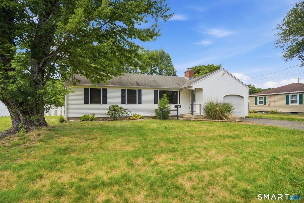 11 Brookfield Drive, East Hartford, CT 06118