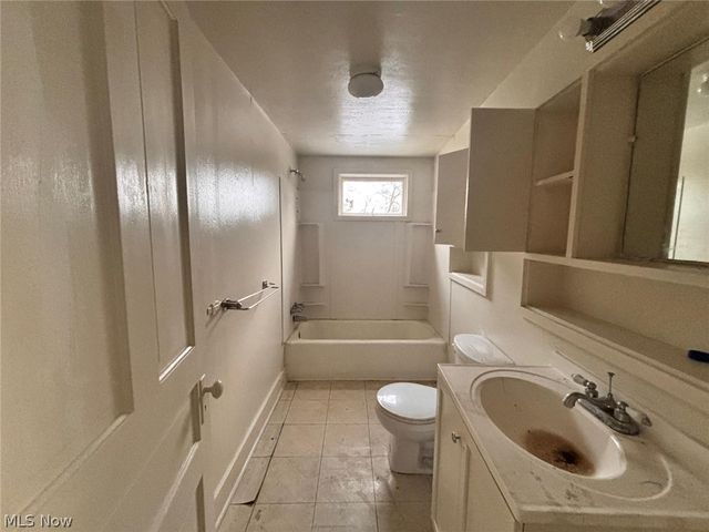 78 W Glendale Road, Bedford, OH 44146