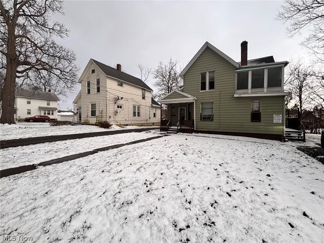 78 W Glendale Road, Bedford, OH 44146