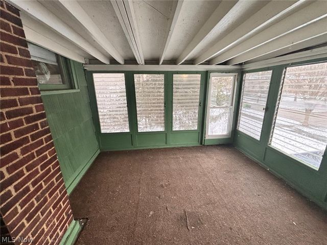 78 W Glendale Road, Bedford, OH 44146