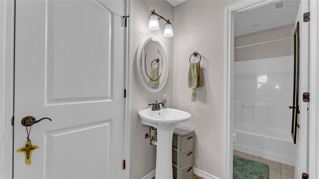 306 Alexander Ave, Burnet, TX 78611