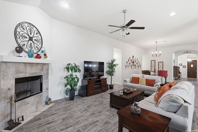 12049 White River Rd, San Antonio, TX 78254