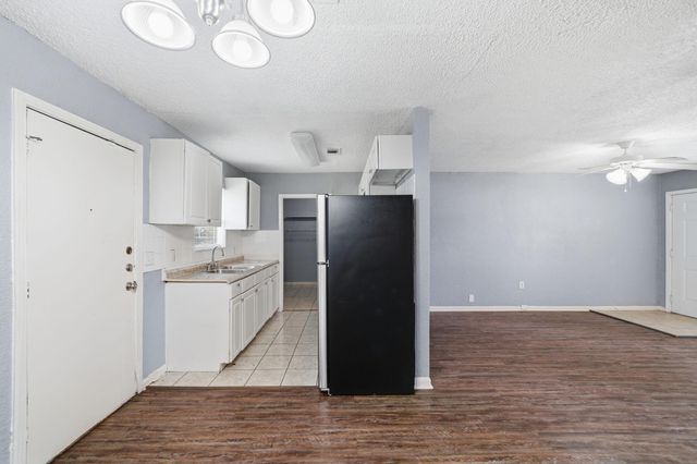 8146 Panay Drive, Houston, TX 77033