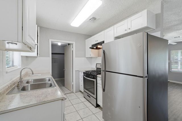 8146 Panay Drive, Houston, TX 77033