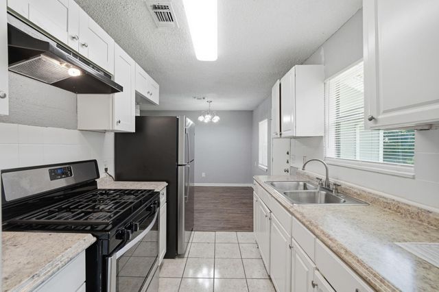 8146 Panay Drive, Houston, TX 77033