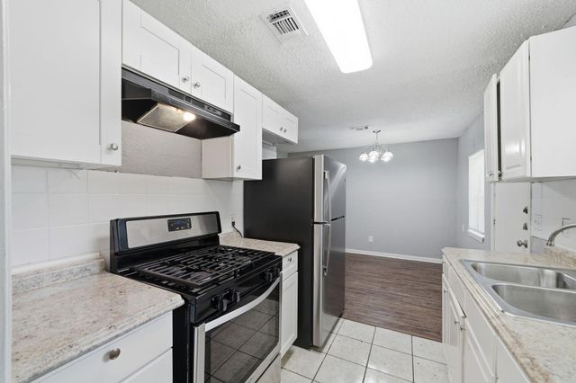 8146 Panay Drive, Houston, TX 77033