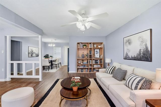 8146 Panay Drive, Houston, TX 77033