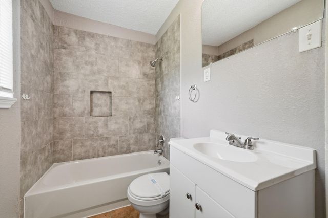 8146 Panay Drive, Houston, TX 77033