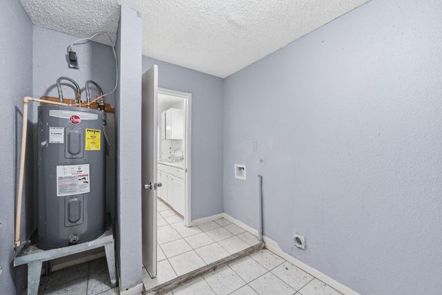 8146 Panay Drive, Houston, TX 77033