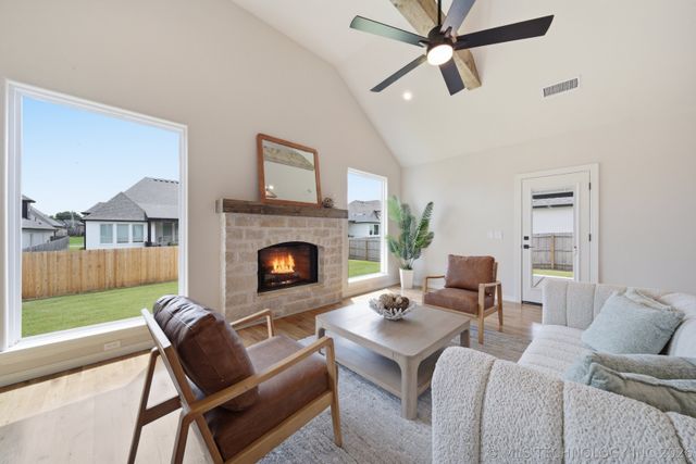13609 S 21st Court, Bixby, OK 74008