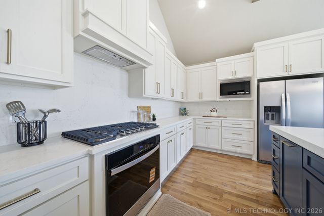 13609 S 21st Court, Bixby, OK 74008