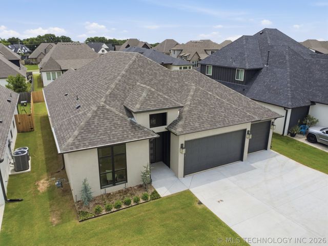 13609 S 21st Court, Bixby, OK 74008