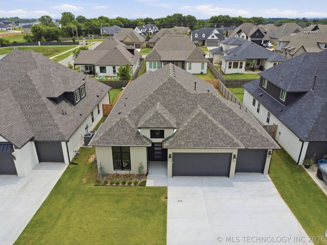 13609 S 21st Court, Bixby, OK 74008