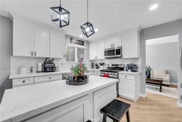 5991 Rogers Lane, San Bernardino, CA 92404