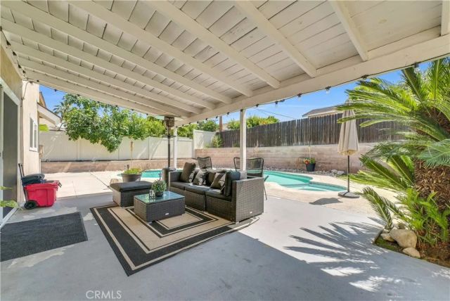 5991 Rogers Lane, San Bernardino, CA 92404