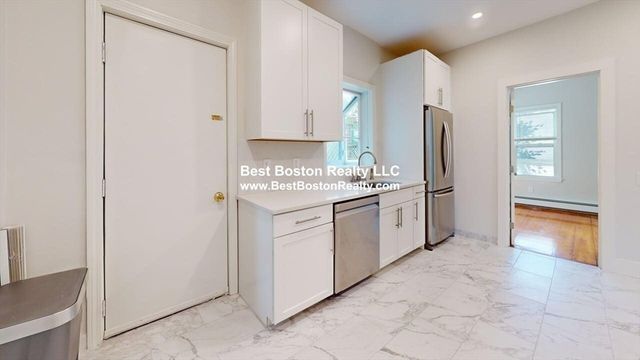 339 Norflk St 1, Cambridge, MA 02139