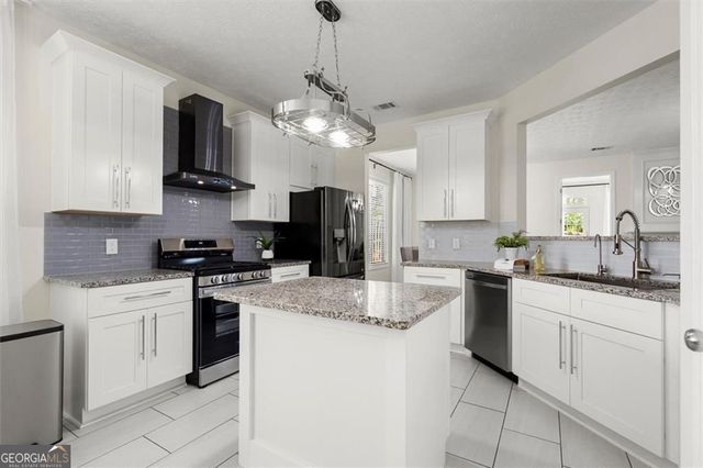 3090 Serenade Court, Alpharetta, GA 30004