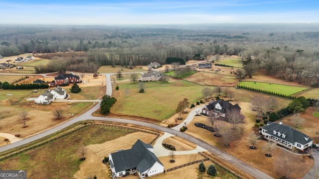 15 Meadow View Court, Social Circle, GA 30025