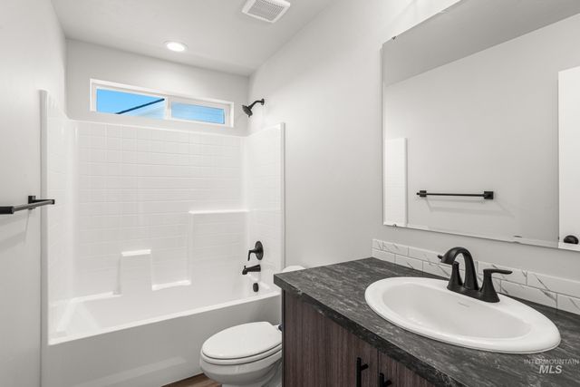 6600 W Black Butte Dr, Meridian, ID 83646