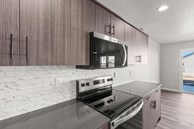 6600 W Black Butte Dr, Meridian, ID 83646