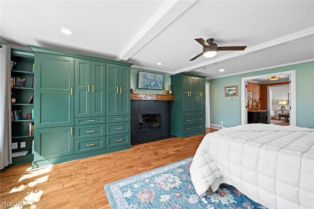 22235 Arbor Cliff Lane, Rocky River, OH 44116