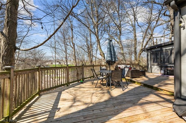 22235 Arbor Cliff Lane, Rocky River, OH 44116