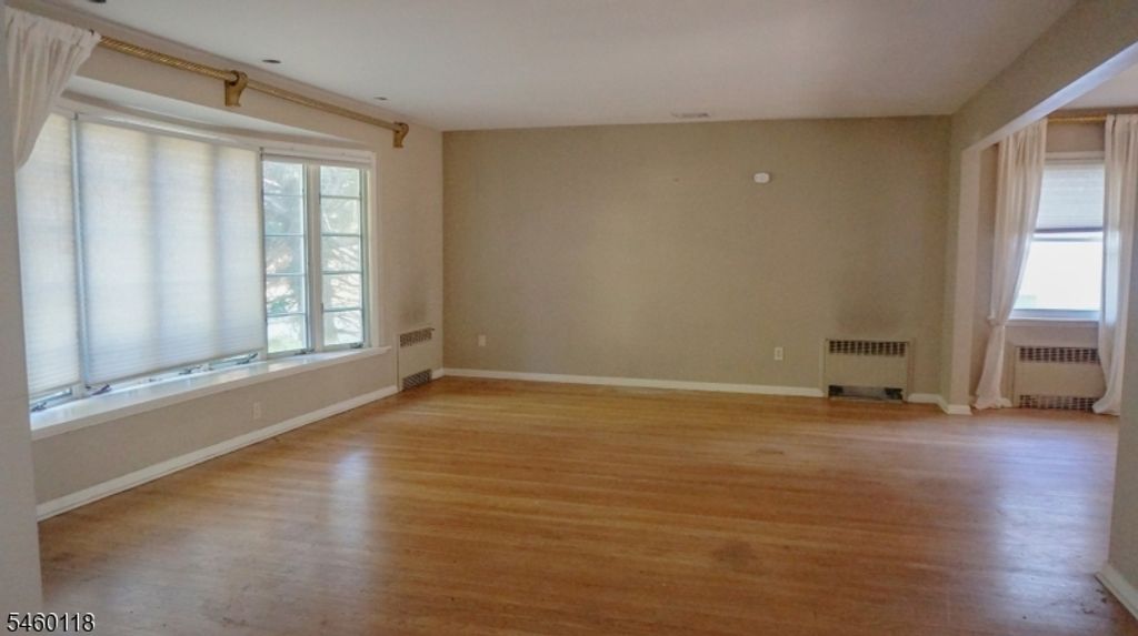 8 Mountain Way S, West Orange Twp., NJ 07052 — photo 4