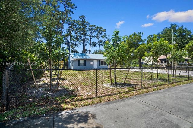 4736 Lake Worth Road, Greenacres, FL 33463