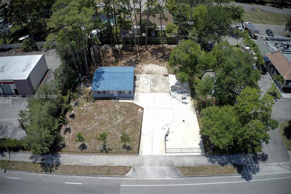 4736 Lake Worth Road, Greenacres, FL 33463